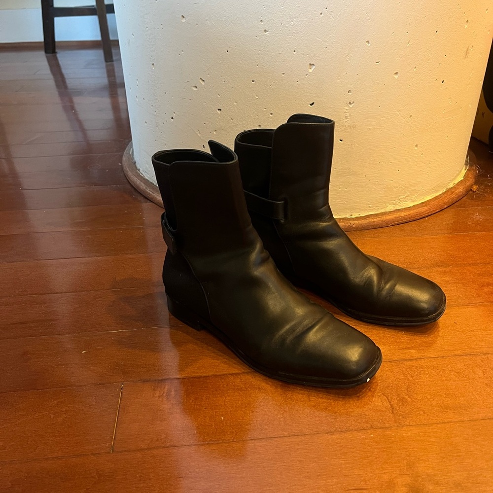 Black boots